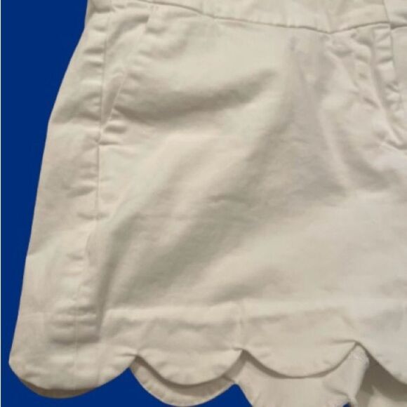 Crown & Ivy White High Waist Scalloped Shorts - Picture 3 of 4
